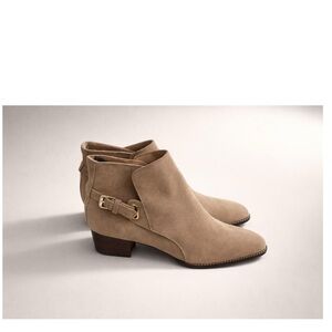 Massimo Dutti Beige Ankle Booties